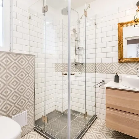 Hip Loft Style Near Vaci Street *