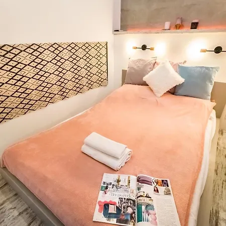 Hip Loft Style Near Vaci Street Apartment