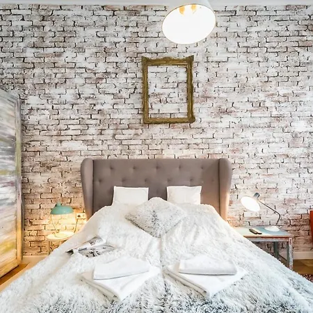 Apartment Hip Loft Style Near Vaci Street Budapest
