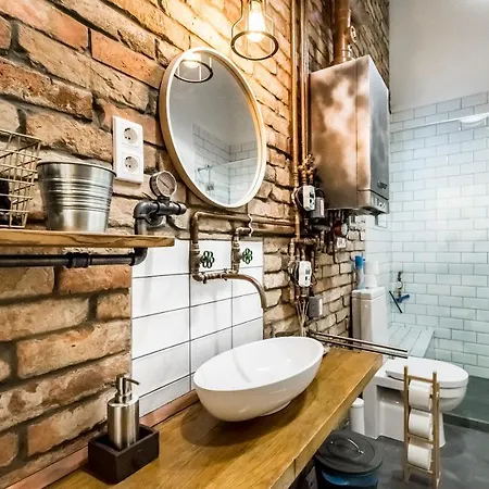 Hip Loft Style Near Vaci Street Apartment Budapest