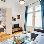 Hip Loft Style Near Vaci Street * Budapešť