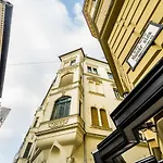 Hip Loft Style Near Vaci Street *