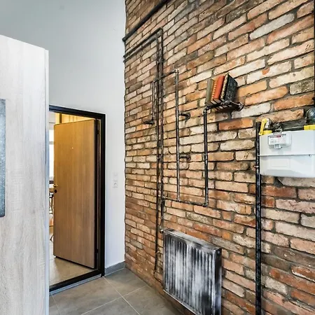Hip Loft Style Near Vaci Street * Budapest