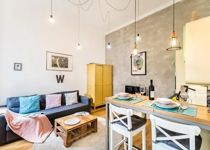 Hip Loft Style Near Vaci Street 아파트 *