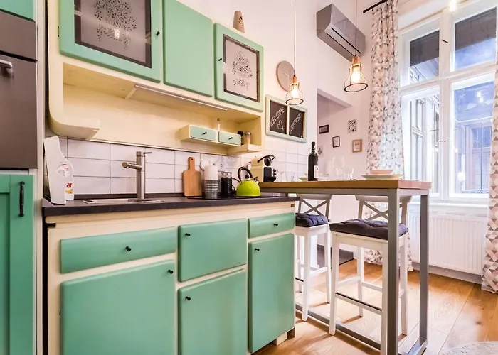 Hip Loft Style Near Vaci Street * 부다페스트