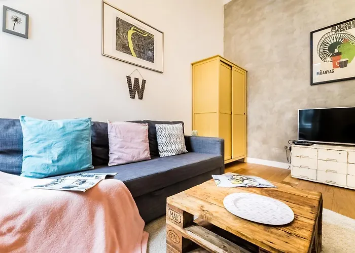 Hip Loft Style Near Vaci Street *