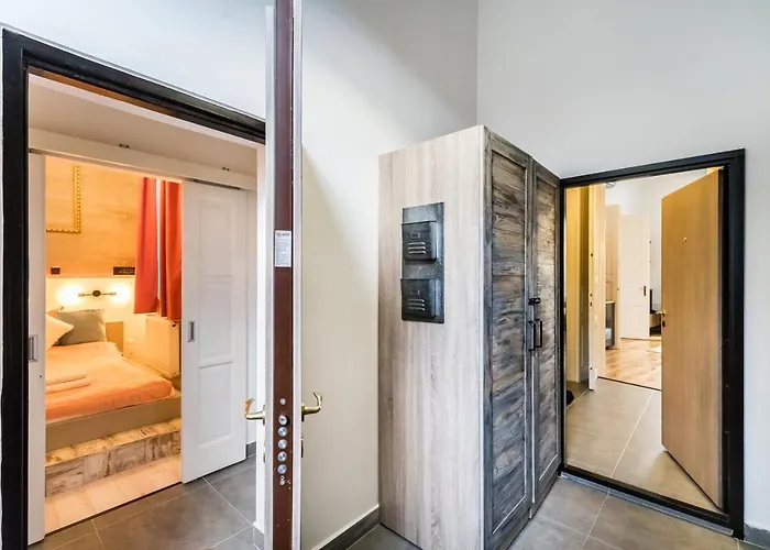 Hip Loft Style Near Vaci Street