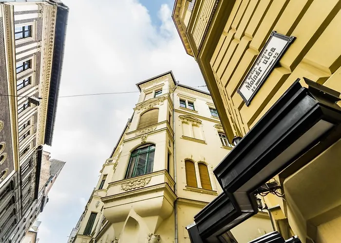 Hip Loft Style Near Vaci Street *